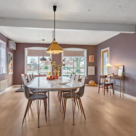 Сasa de vacaciones In With Wifi